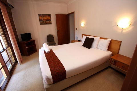 Grange Burn Motel - Accommodation Perth 3