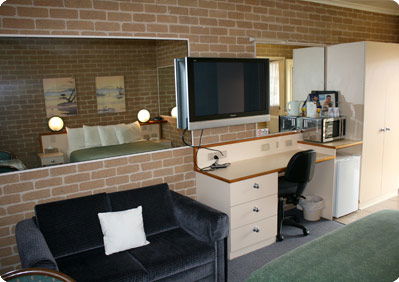 Grand Manor Motor Inn - Accommodation Perth 3