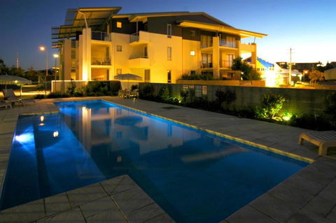Pacific Marina Apartments - Accommodation Perth 15