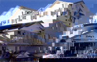 Zirkys Lodge - Perth Resorts 0