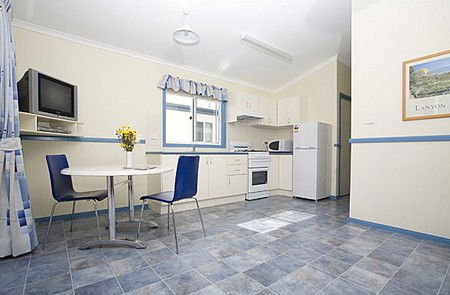Crestview Top Tourist Park - Accommodation Perth 1