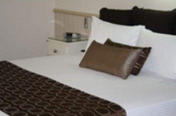Comfort Inn & Suites Robertson Gardens - Accommodation Perth 1
