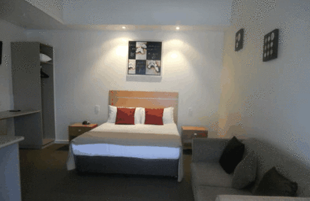 Burkes Hotel Motel - Accommodation Perth 4