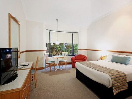 Quality Hotel Airport International - Accommodation Perth 4