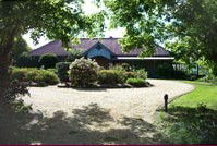 Monticello Countryhouse - Accommodation Perth 0