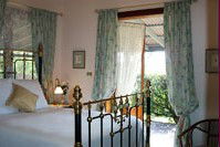 Monticello Countryhouse - Accommodation Perth 2