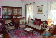 Monticello Countryhouse - Accommodation Perth 3