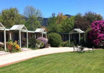 ELLENVALE HOLIDAY UNITS - Accommodation Perth 0