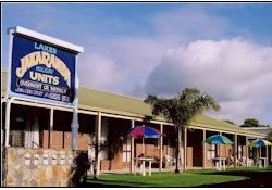 Lakes Jakaranda Holiday Units - Accommodation Perth 1