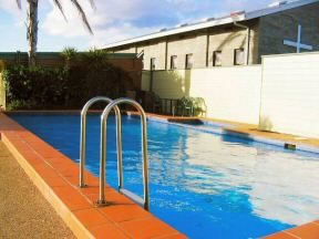 Pelican At Lakes Motel - Accommodation Perth 2