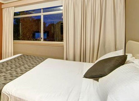 The Statesman Hotel - Accommodation Perth 1