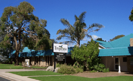 The Tropicana Motor Inn - thumb 0