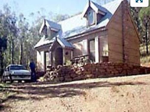 Table Top Mountain Retreat - Accommodation Perth 0