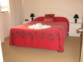 Beachfront Towers - Accommodation Perth 3