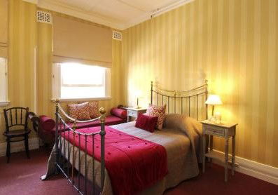 The Russell Hotel - Accommodation Perth 2