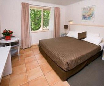 Forrest Hotel And Apartments - Accommodation Perth 0