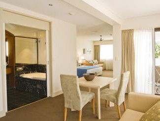 Waves Byron Bay - Accommodation Perth 4