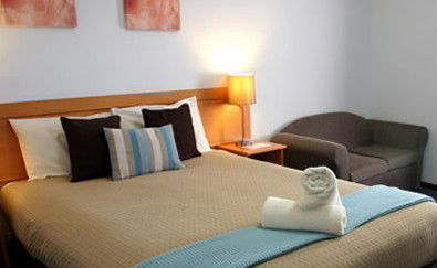 Colonial Lodge Motor Inn - Accommodation Perth 0