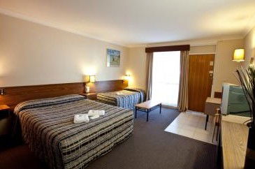 Golden West Motor Inn - Accommodation Perth 1