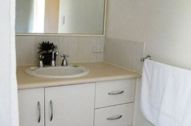 Clarks Beach Apartment - Accommodation Perth 2