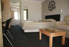 Queensgate Motel - Perth Resorts 0