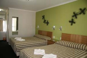 Queensgate Motel - Perth Resorts 4
