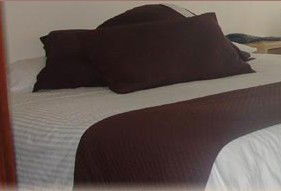 Winning Post Motor Inn - Accommodation Perth 3