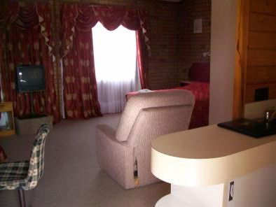 Spa Village Travel Inn - Accommodation Perth 4