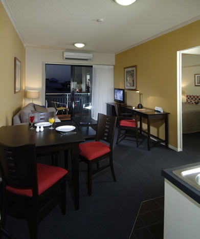 Central Brunswick Apartment Hotel - Accommodation Perth 2