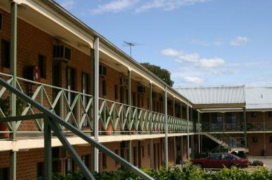 Campbelltown Colonial Motor Inn - Accommodation Perth 1
