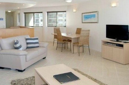 Malibu Mooloolaba - Accommodation Perth 2
