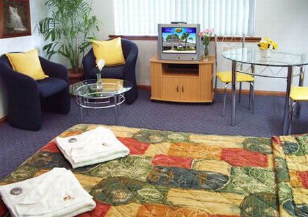 Lindy Lodge Motel And Function Centre - Accommodation Perth 0