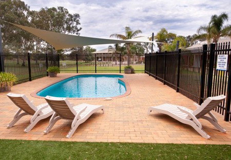 Standpipe Golf Motor Inn - Accommodation Perth 1