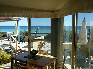 The Macs Beachfront Villas - Accommodation Perth 0