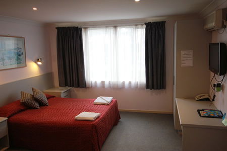 Hume Villa Motor Inn - Accommodation Perth 1