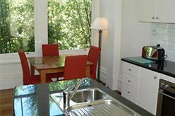 Aaron Lee Waterfront Apartments - Accommodation Perth 1
