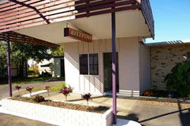Cooroy Motel & Caravan Park - Accommodation Perth 2