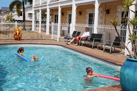 White Lace Motor Inn - Accommodation Perth 5
