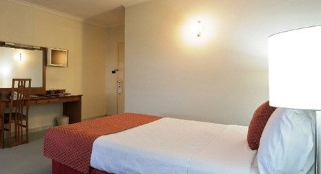 The Diplomat Hotel - Accommodation Perth 1
