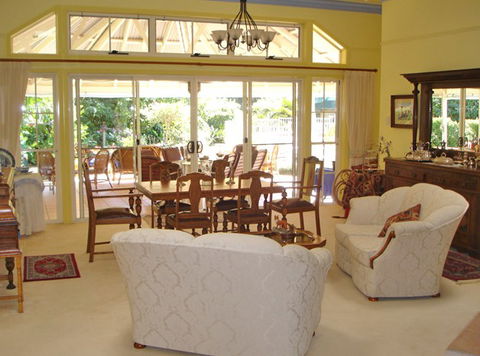 Noosa Valley Manor - Bed And Breakfast - Accommodation Perth 3