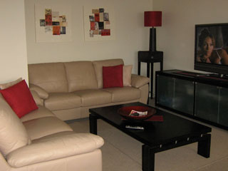 Beachfront Towers - Accommodation Perth 8