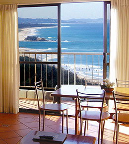 Beachfront Towers - Accommodation Perth 10