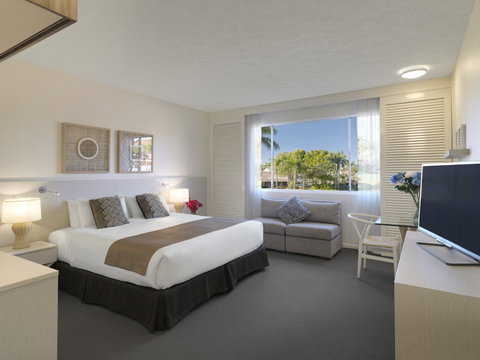 Oaks Oasis - Accommodation Perth 4