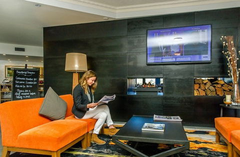 Alpha Hotel Canberra - Accommodation Perth 2