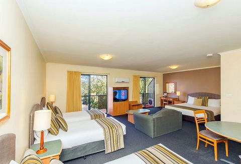 Alpha Hotel Canberra - Accommodation Perth 4