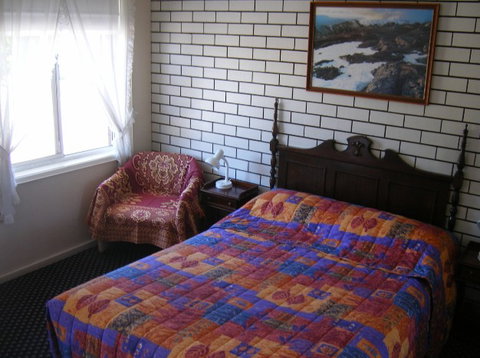 Colonial Lodge Motel - Accommodation Perth 2