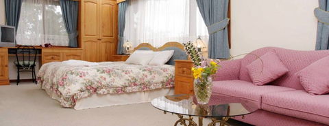 Chalet Swisse Spa Retreat - Accommodation Perth 5