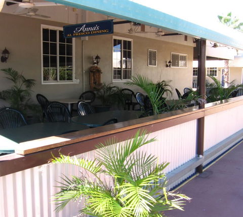 Bluestone Motor Inn - Accommodation Perth 2