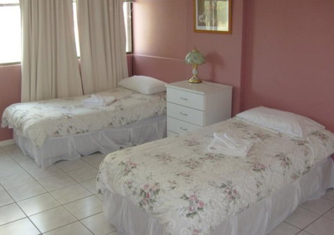 Queensleigh Holiday Apartments - Accommodation Perth 3