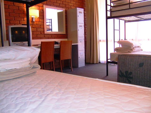 Alice In The Territory - Accommodation Perth 5